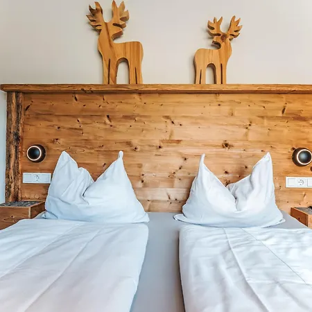 Fassl 1 By Interhome Saalbach-Hinterglemm