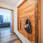 Fassl 1 By Interhome Apartamento *
